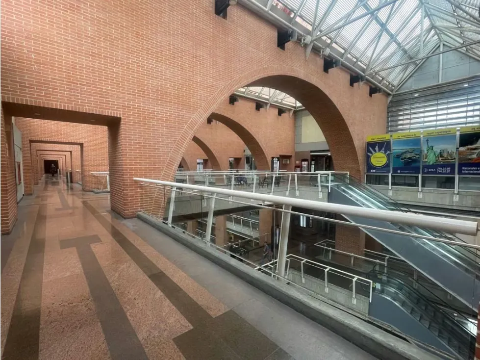 Vendo Estetica de salud 40m2 Plaza las Americas 4105 - 19