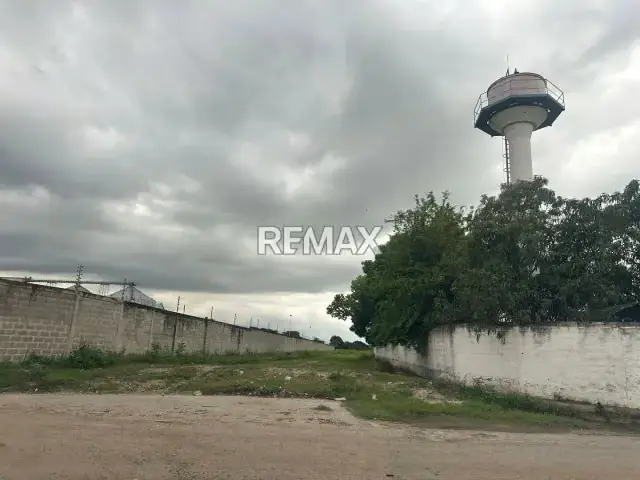 VENTA DE PARCELA DE TERRENO EN ZONA INDUSTRIAL EL TIGRE, GUACARA; 50.000$