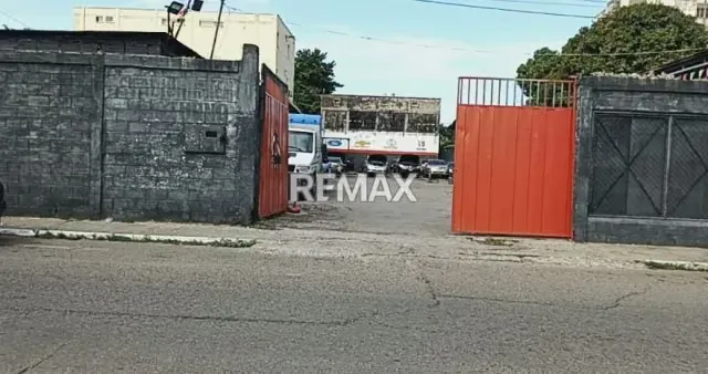 VENDO TALLER AUTOLAVADO EN ZONA REPUESTERA EN BARQUISIMETO - 7