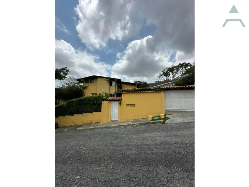 Se Vende Casa 1097m² 4h+2s/5p El Hatillo