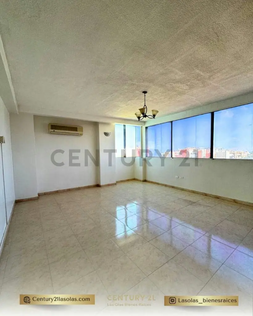 Apartamento en el Conjunto Residencial Kathyuska, Avenida bolívar Lechería - 6