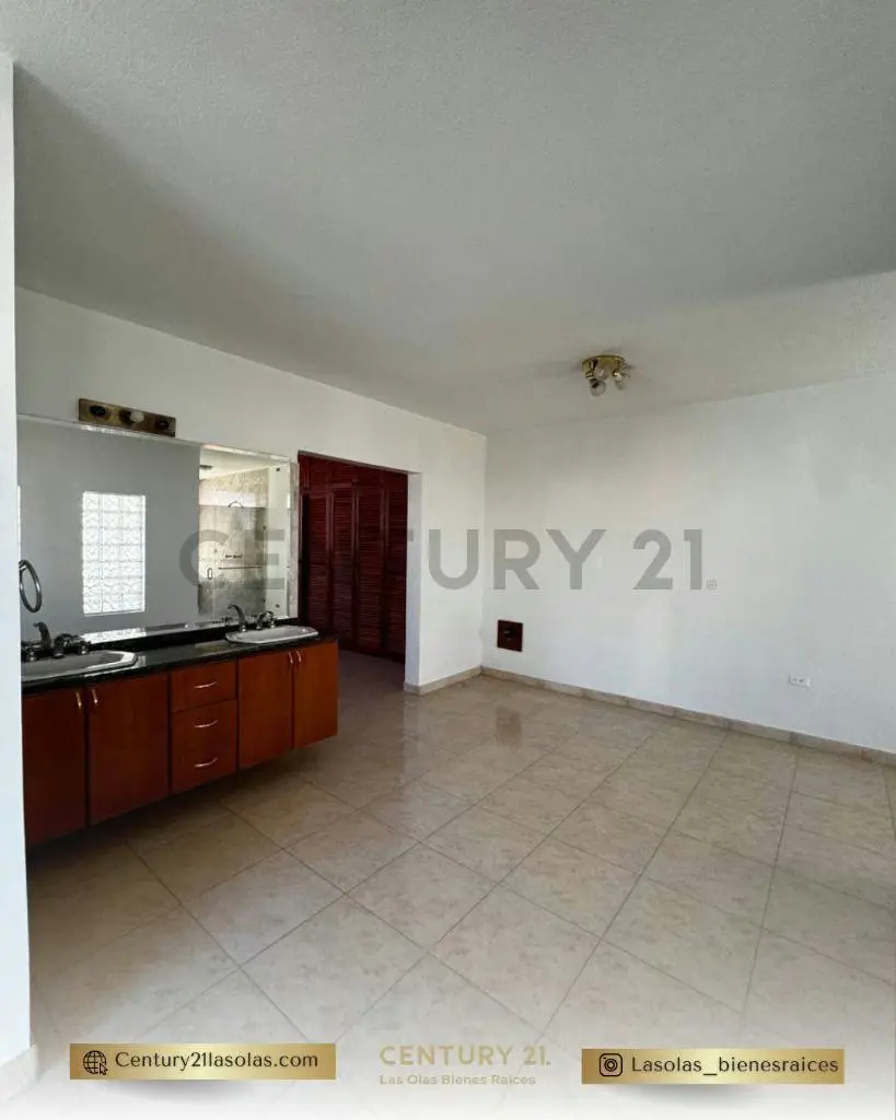 Apartamento en el Conjunto Residencial Kathyuska, Avenida bolívar Lechería - 7