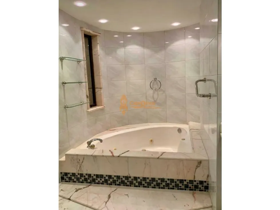 Apartamento de 340 m2 con planta 100% y pozo TCL A 9332523 - 12