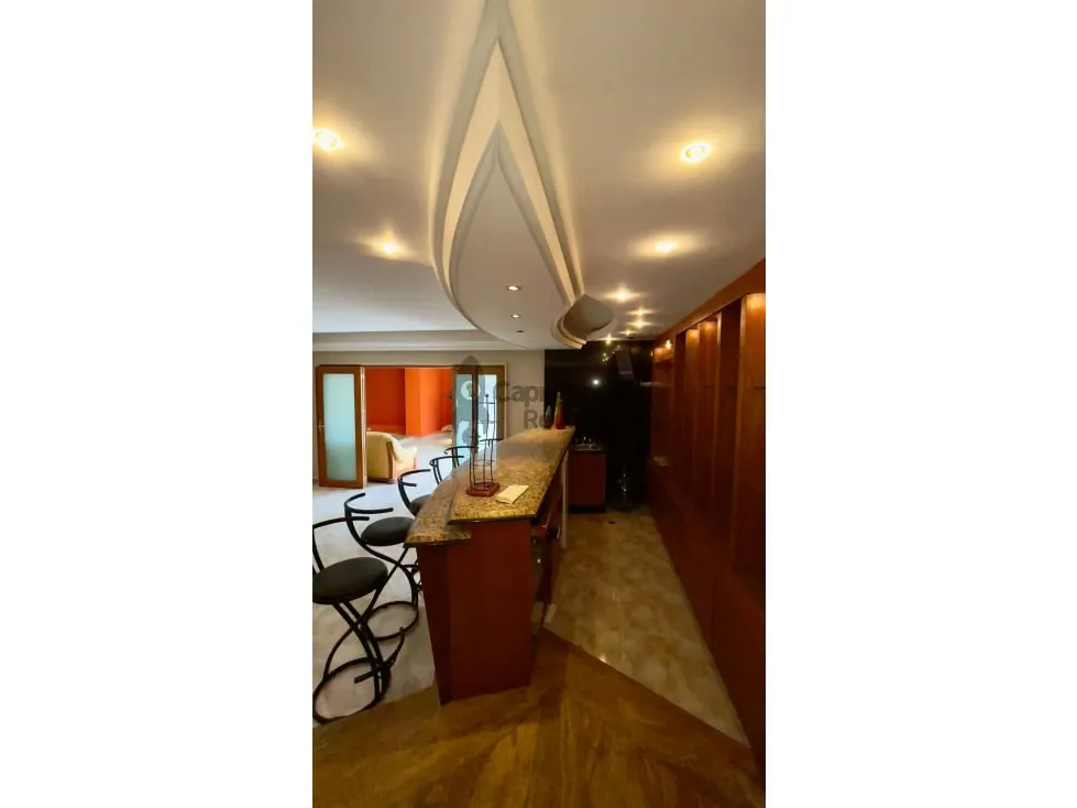 Apartamento de 340 m2 con planta 100% y pozo TCL A 9332523 - 24