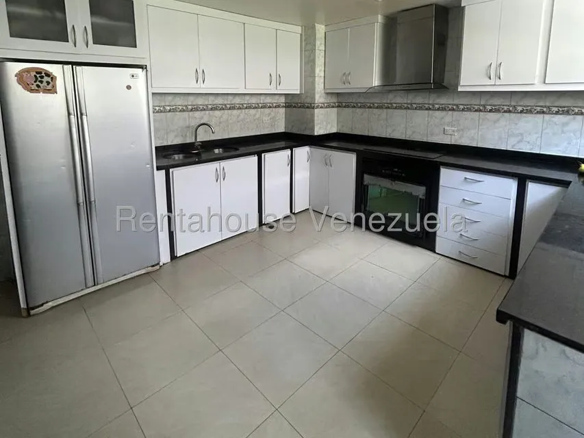 Apartamento (Duplex) en Venta en La Boyera, Distrito Metropolitano - 4