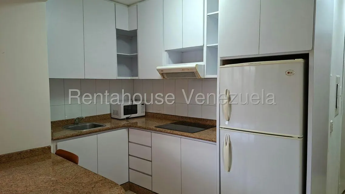 Apartamento (1 Nivel) en Alquiler en El Rosal, Distrito Metropolitano - 14