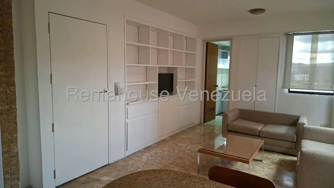 Apartamento (1 Nivel) en Alquiler en El Rosal, Distrito Metropolitano - 3