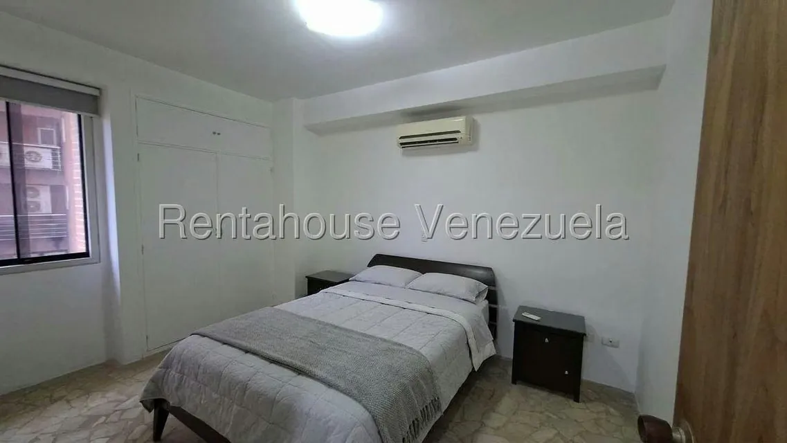Apartamento (1 Nivel) en Alquiler en El Rosal, Distrito Metropolitano - 6
