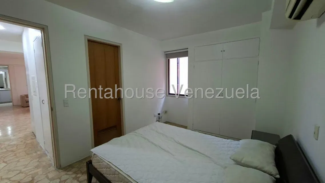 Apartamento (1 Nivel) en Alquiler en El Rosal, Distrito Metropolitano - 7