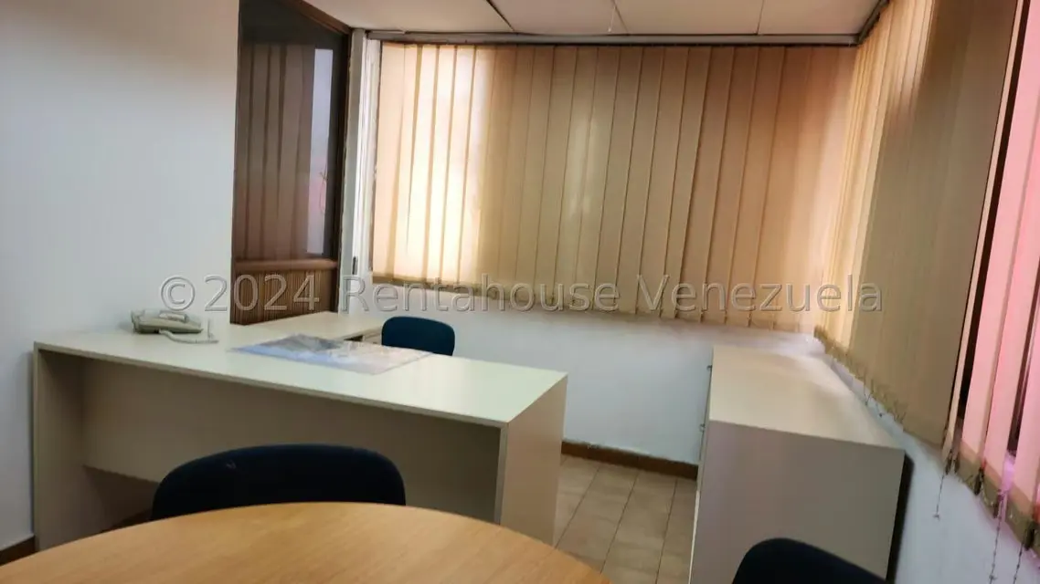 Oficina en Alquiler en La Campiña, Distrito Metropolitano - 12