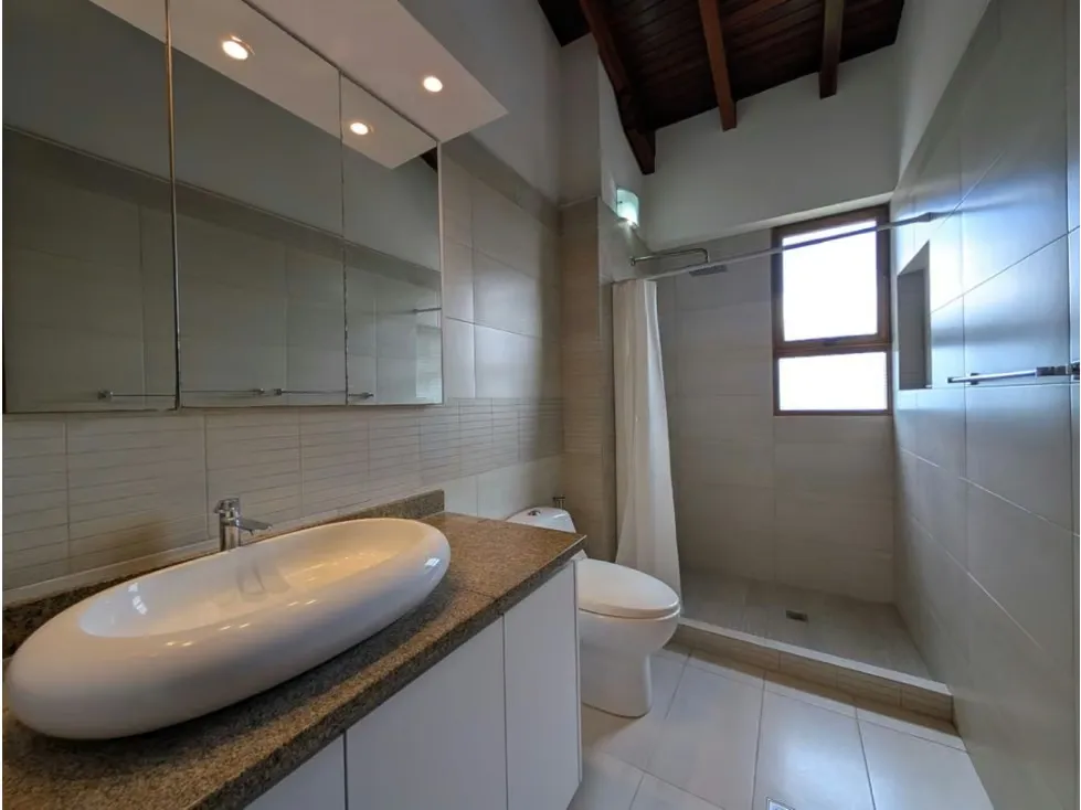 PENTHOUSE EN ALQUILER COLINAS DE BELLO MONTE, 300m - 21