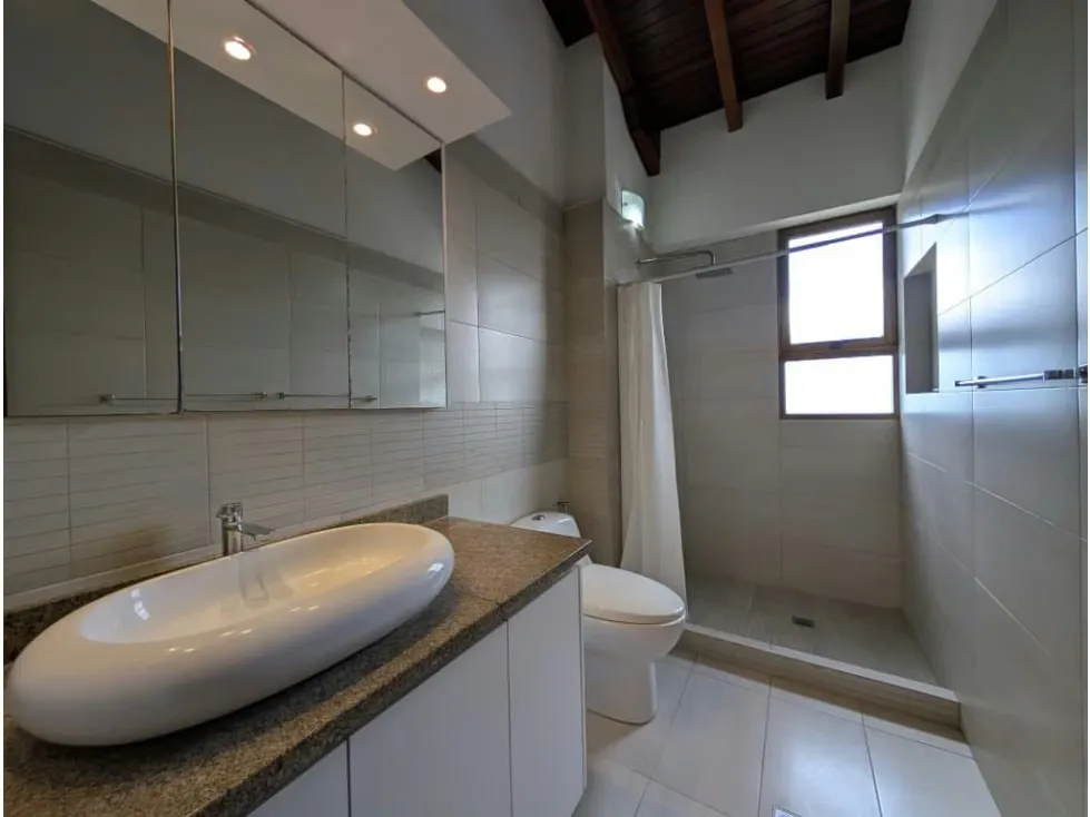 PENTHOUSE EN ALQUILER COLINAS DE BELLO MONTE, 300m - 37