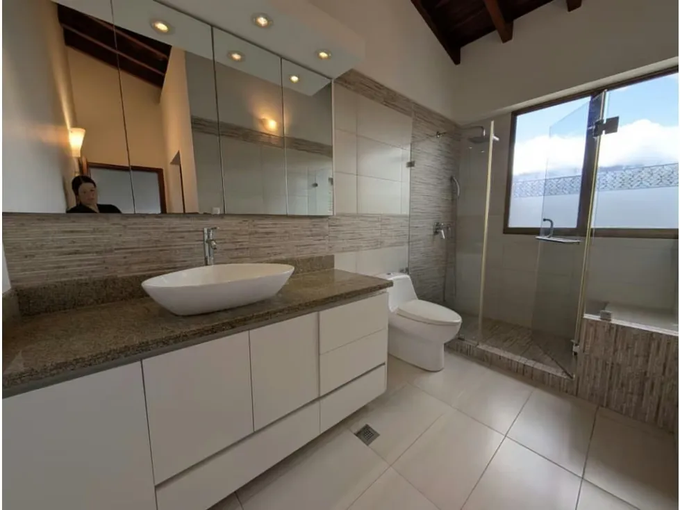 PENTHOUSE EN ALQUILER COLINAS DE BELLO MONTE, 300m - 42