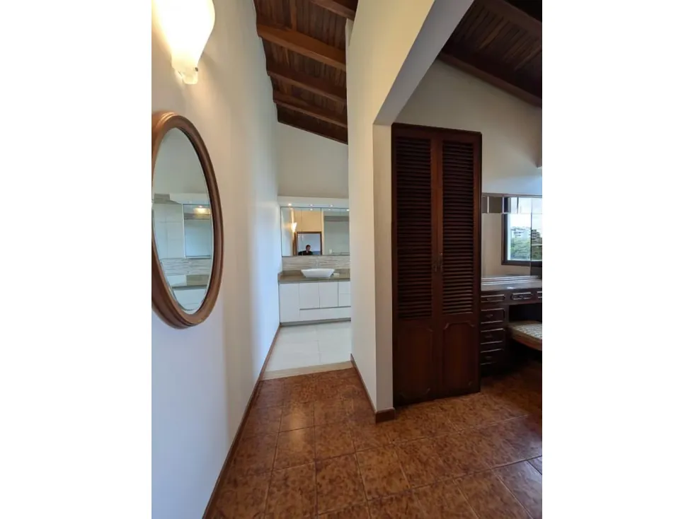 PENTHOUSE EN ALQUILER COLINAS DE BELLO MONTE, 300m - 45