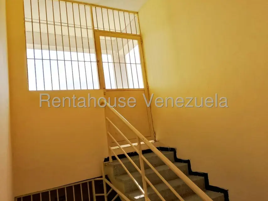 Comercial (Edificio) en Venta en Guarenas, Miranda - 29