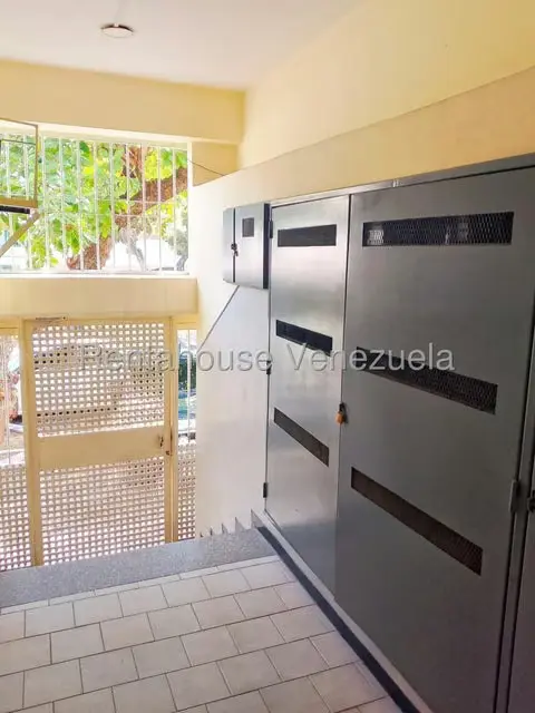 Comercial (Edificio) en Venta en Guarenas, Miranda - 3