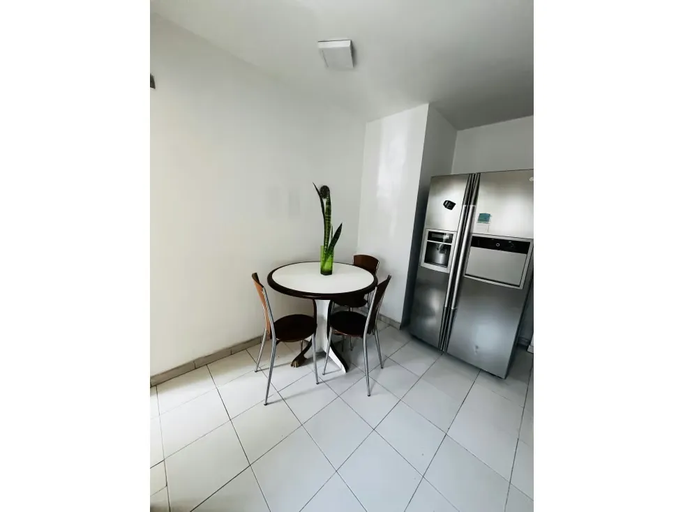 Vendo apartamento 156m2 Santa Eduvigis 6449 - 12