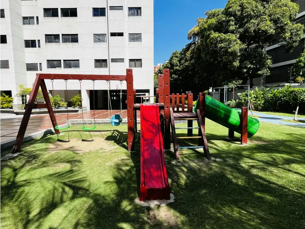 Vendo apartamento 156m2 Santa Eduvigis 6449 - 6