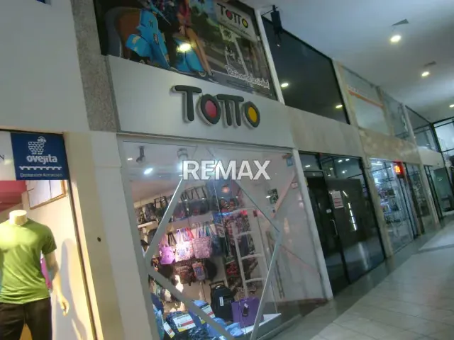 En Venta Local Comercial en C. C. Lago Mall, Maracaibo