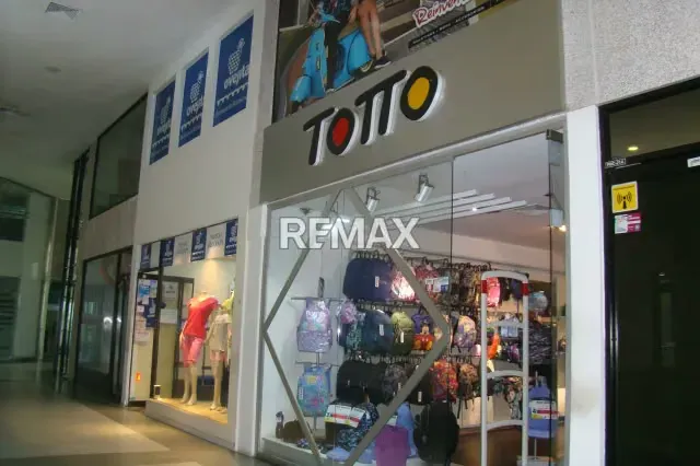 En Venta Local Comercial en C. C. Lago Mall, Maracaibo - 3