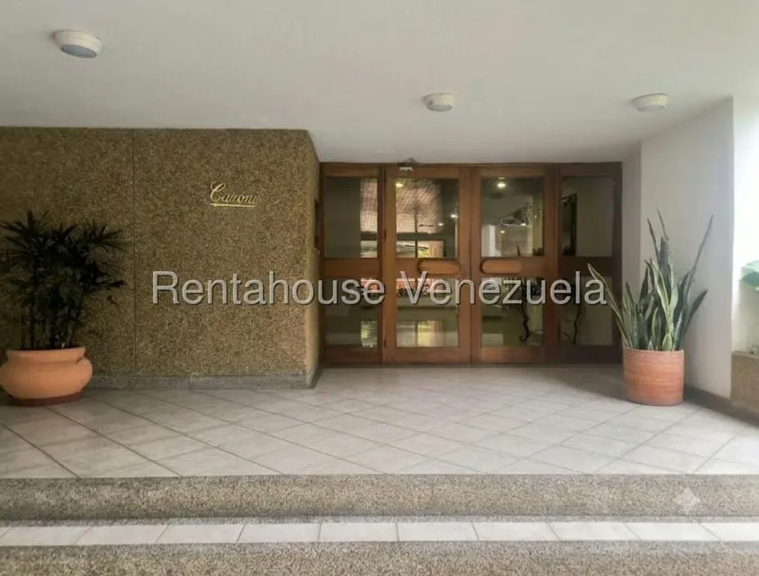 Apartamento (1 Nivel) en Venta en Los Naranjos del Cafetal, Distrito Metropolitano - 3