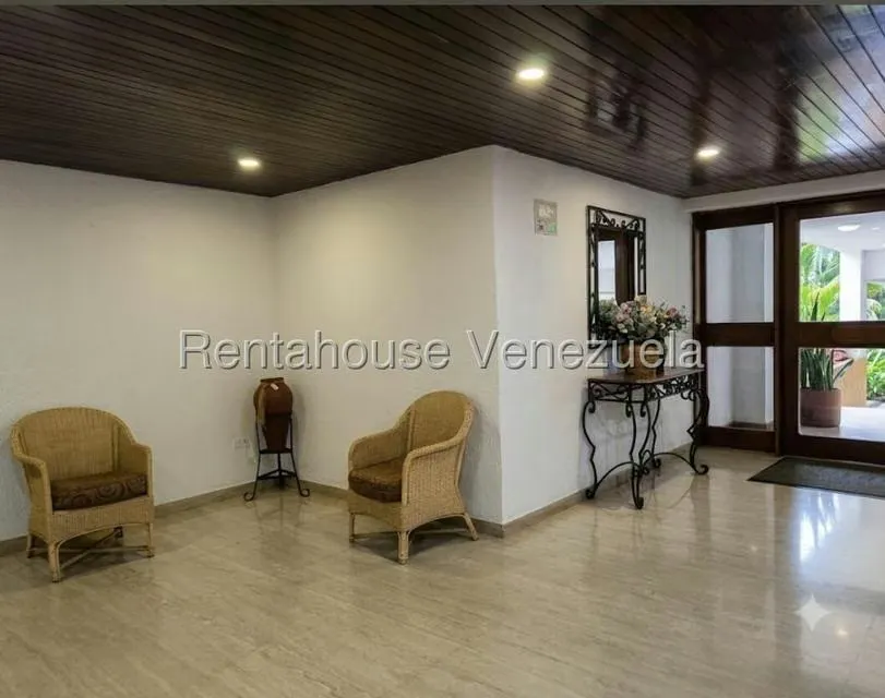 Apartamento (1 Nivel) en Venta en Los Naranjos del Cafetal, Distrito Metropolitano - 4