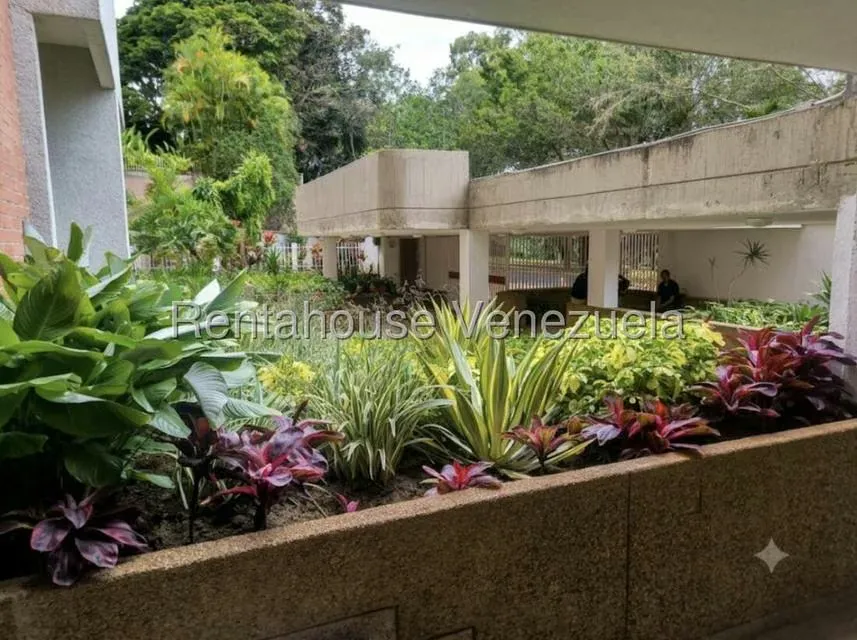 Apartamento (1 Nivel) en Venta en Los Naranjos del Cafetal, Distrito Metropolitano - 33
