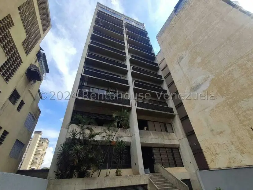 Comercial (Club Campestre) en Alquiler en Los Dos Caminos, Distrito Metropolitano