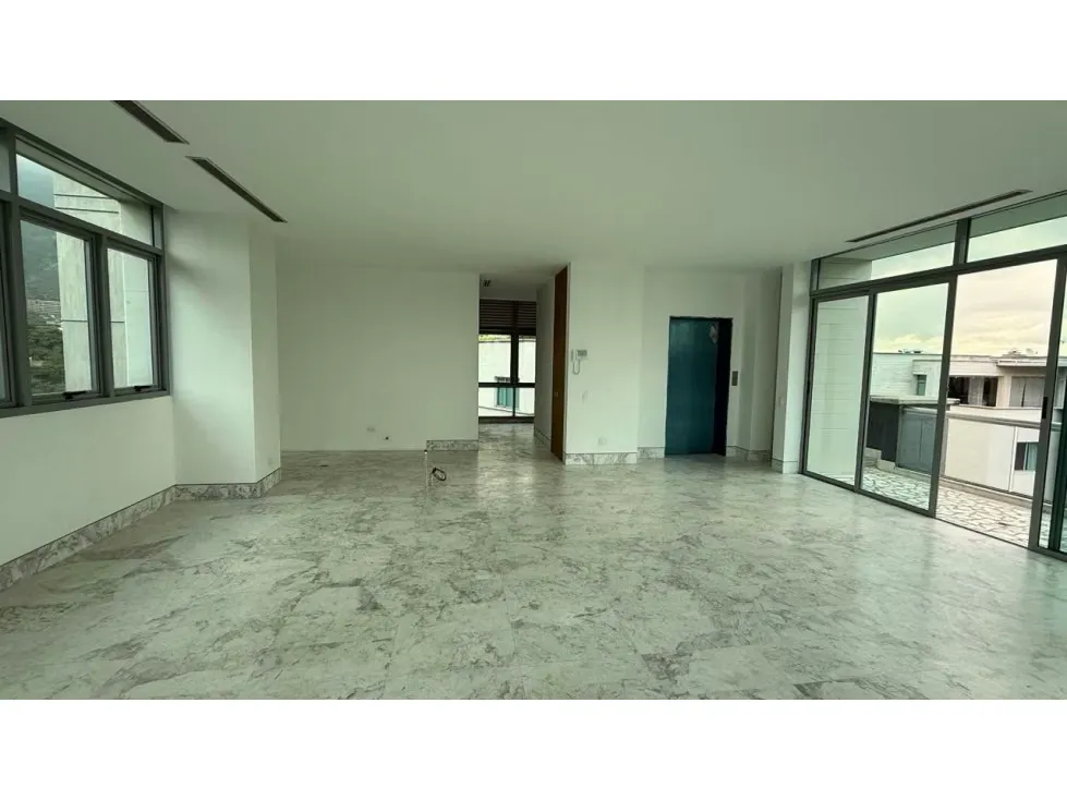 Se vende PH 258m2 + 51m2 de Terraza Urb. La castellana - 2