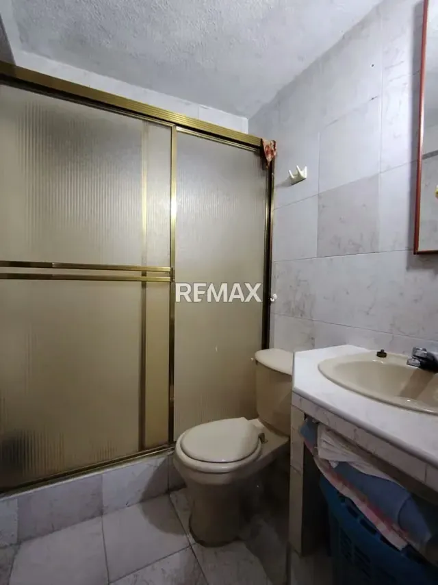 Vendo hermosa Casa de 3 Niveles Urbanización Los Angeles La Rotaría - 4