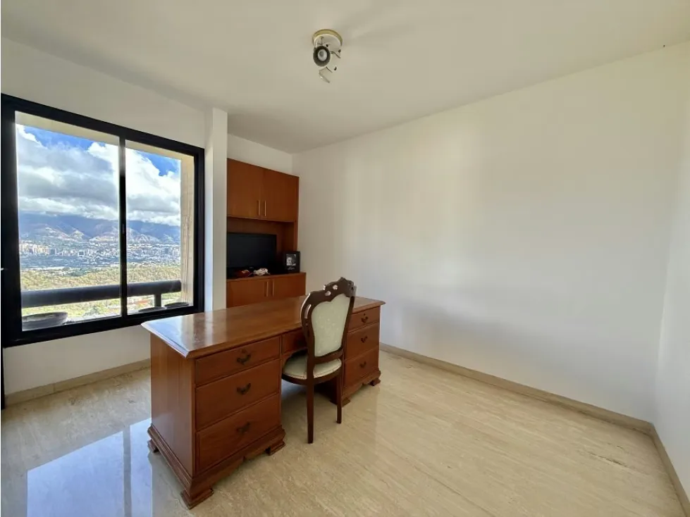 Se vende/alquila apto 315 m2 4h+s/4.5b+s/4p Lomas de San Roman - 6