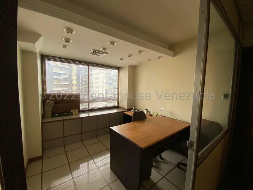 Oficina en Venta en El Marques, Distrito Metropolitano - 11