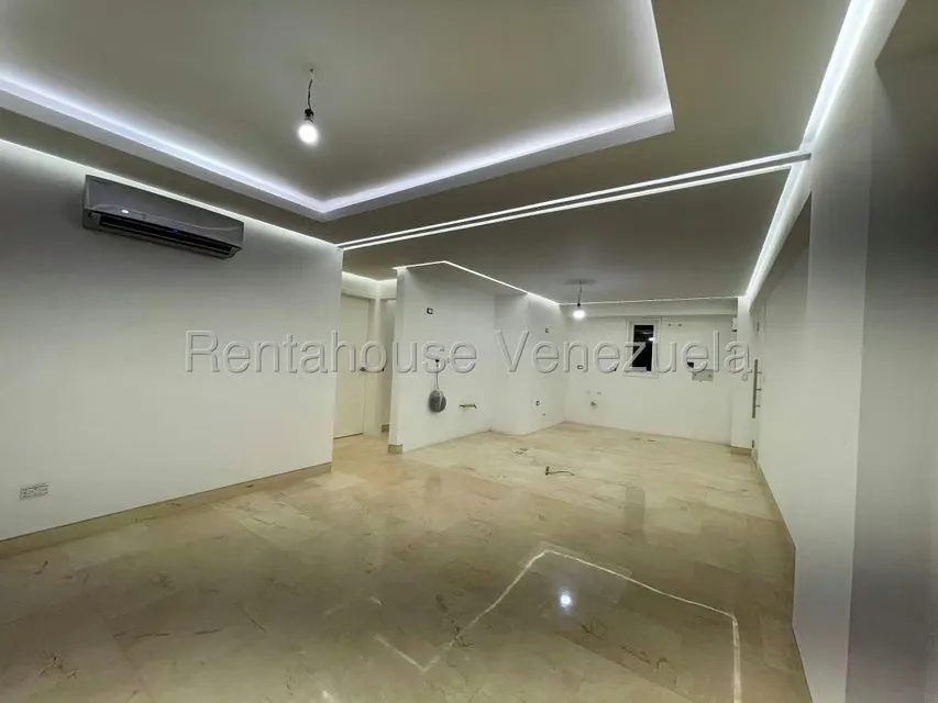 Apartamento (1 Nivel) en Venta en El Rosal, Distrito Metropolitano - 13