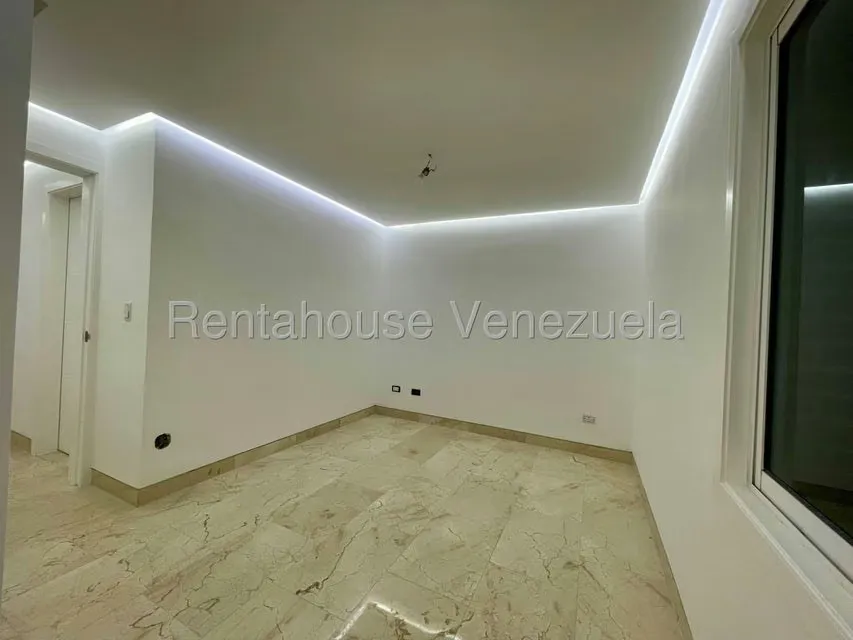 Apartamento (1 Nivel) en Venta en El Rosal, Distrito Metropolitano - 28