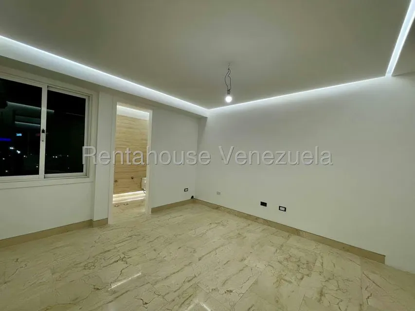 Apartamento (1 Nivel) en Venta en El Rosal, Distrito Metropolitano - 29