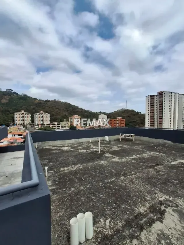 C.C. Bella Valera El futuro de tu negocio empieza hoy con Ubicación premium en venta gran oportunidad - 13