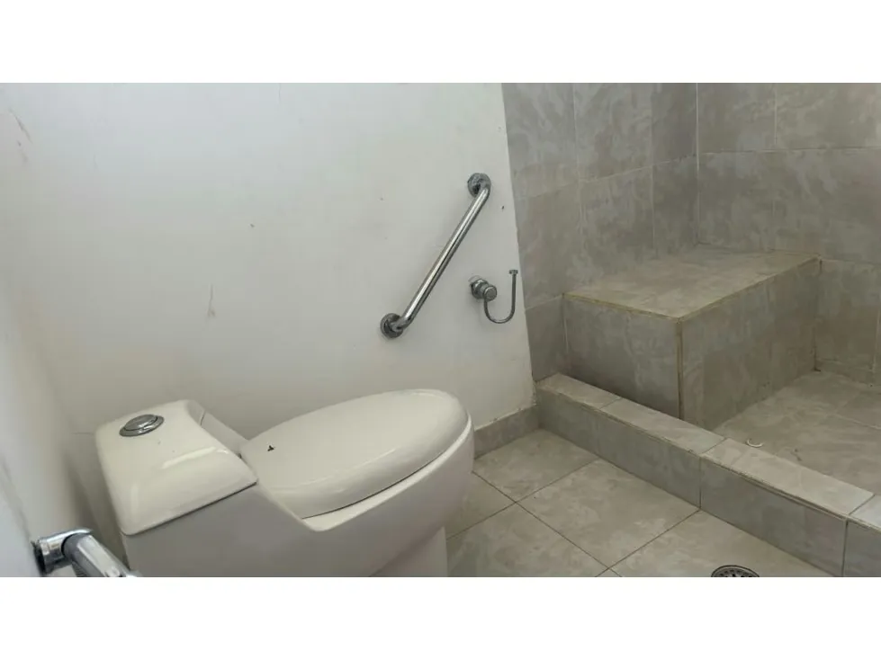 Vendo casa 900m2 La Lagunita 4116 - 22