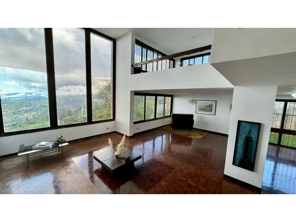Vendo casa 900m2 La Lagunita 4116 - 4