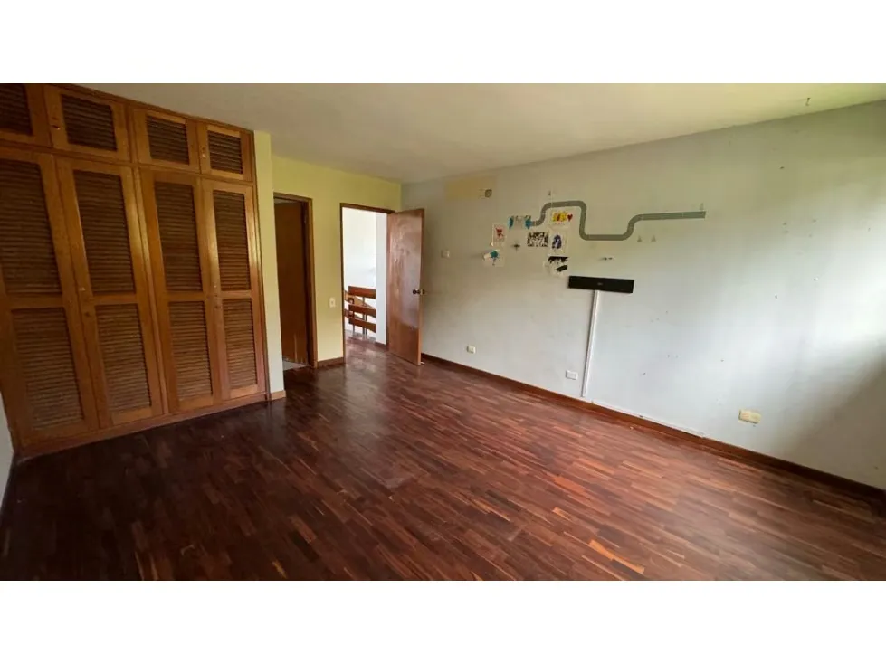 Vendo casa 900m2 La Lagunita 4116 - 8