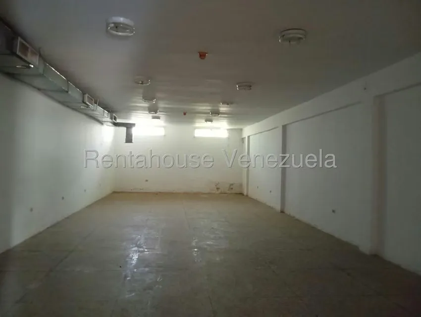 Local Comercial en Alquiler en Cristobal Colon, Zulia - 3