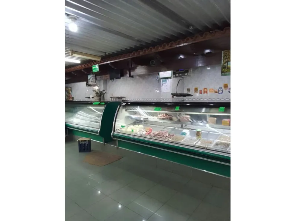 Vendo local comercial 121m2 La Pastora 8592 - 8