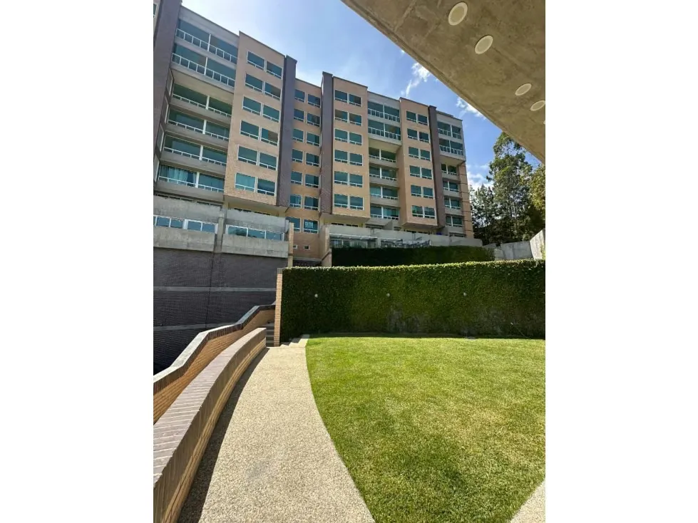 Apartamento en venta 186m², Res. Premium La Escondida - 2