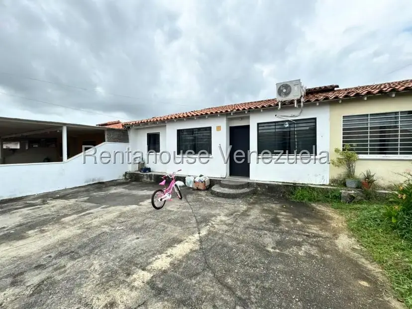 Casa (1 Nivel) en Venta en Lomas de Santa Sofia, Portuguesa