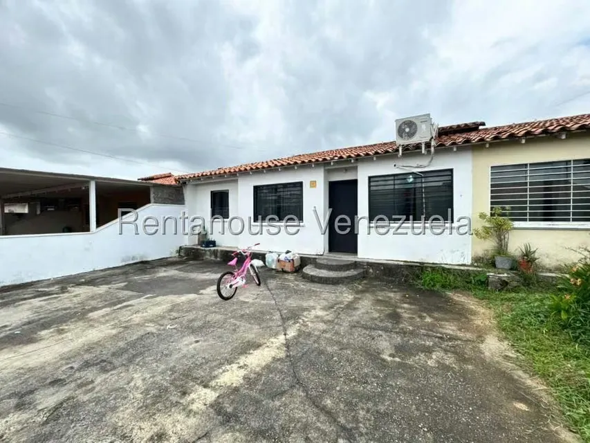Casa (1 Nivel) en Venta en Lomas de Santa Sofia, Portuguesa - 13