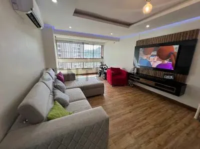 En Venta Lindo Apartamento en Res. Parque Prado. Prados del Este (Negociable) - 2