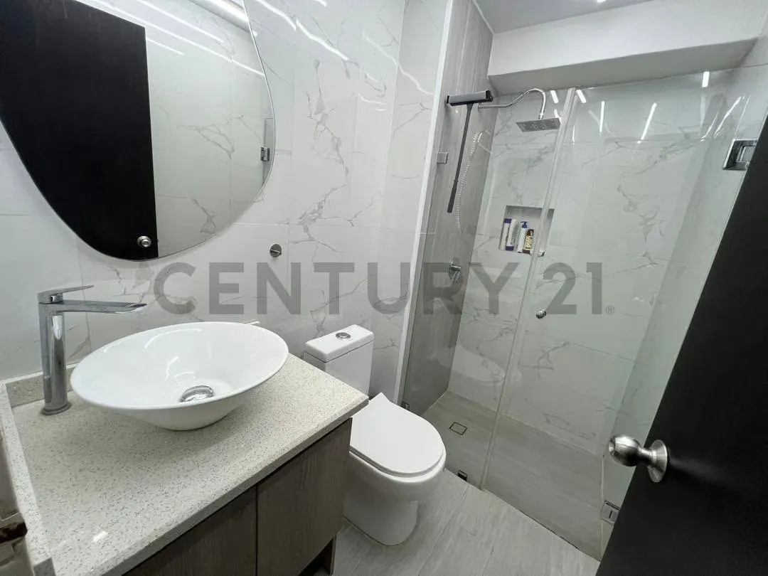 En Venta Lindo Apartamento en Res. Parque Prado. Prados del Este - 24