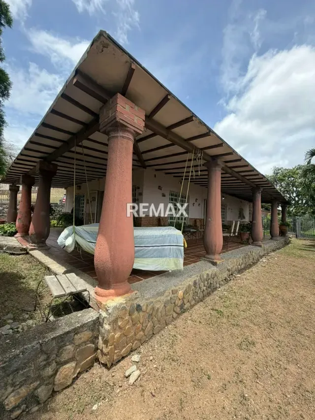 En Venta Exclusiva Casa Granja con Vista Panorámica y Servicios Continuos – Vía Río Claro (Km 14) - 11