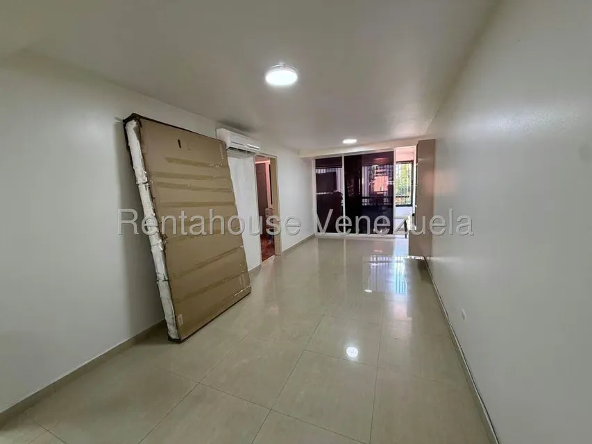 Apartamento (1 Nivel) en Venta en Bello Monte, Distrito Metropolitano - 13