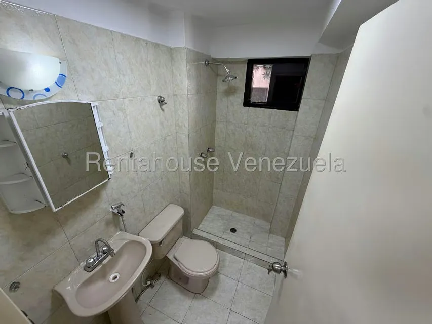 Apartamento (1 Nivel) en Venta en Bello Monte, Distrito Metropolitano - 14