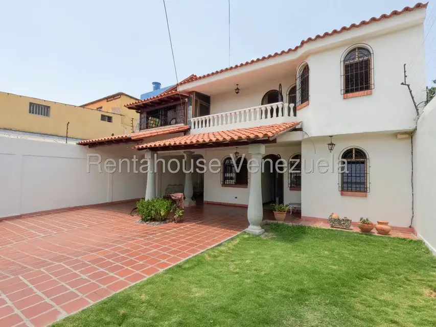 Casa (1 Nivel) en Venta en Centro, Lara - 2